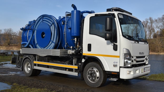 Saug- und Spülfahrzeug – Überschwemmungsgebiet